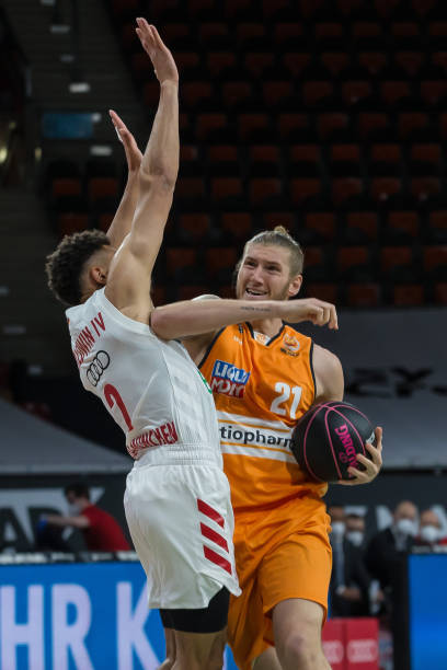 与赛事之间 与赛事之间