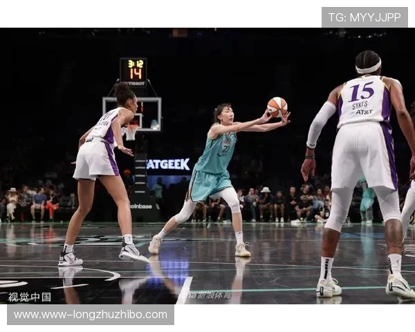 WNBA总决赛：洛杉矶火花与纽约自由人激烈对决谁将登顶巅峰